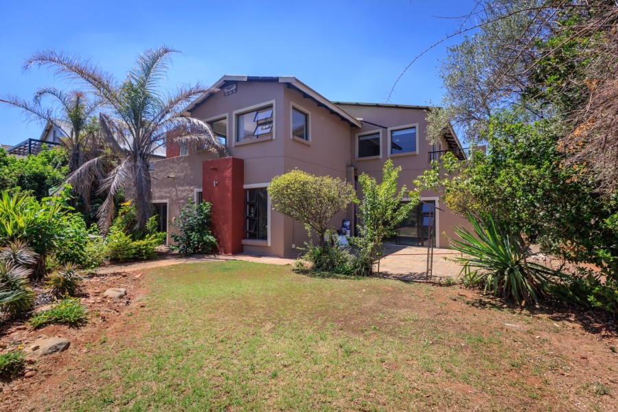 6 Bedroom Property for Sale in The Coves North West